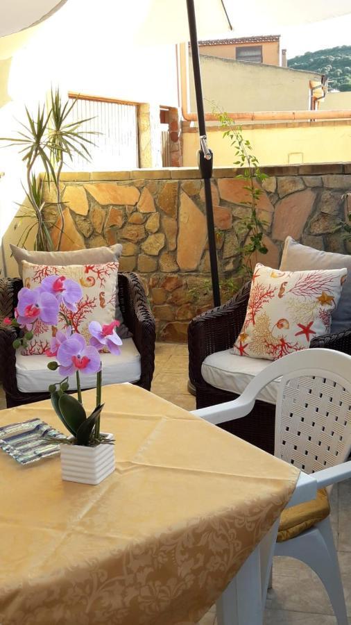 4 Stagioni Bed & Breakfast Villasimius Exterior photo